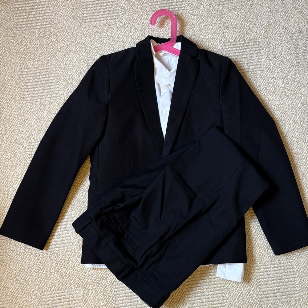 Boys H&M black suit set